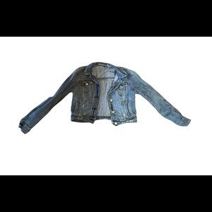 American Eagle Jean jacket in navy blue! juniors size large.